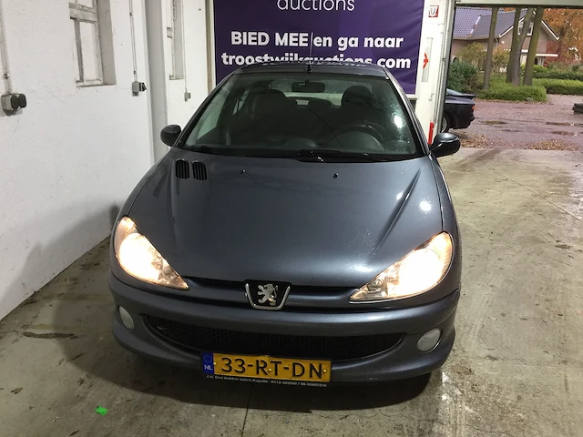 Peugeot - 206 - 1.4 air-line 2 - 33-rt-dn - afbeelding 8 van  20