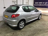 Peugeot - 206 - 1.4 quiksilver - 88-nj-fp - afbeelding 15 van  19