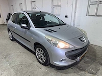 Peugeot - 206 + - 1.4 xs - 22-kfj-4 - afbeelding 17 van  19