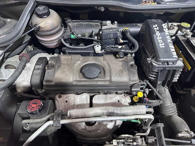 Peugeot - 206 + - 1.4 xs - 61-kht-3 - afbeelding 9 van  18