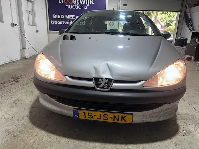 Peugeot - 206 - 1.4 xt automaat- 15-js-nk - afbeelding 16 van  18
