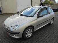 Peugeot - 206 - 1.6-16v gentry - 99-nh-fh - afbeelding 1 van  10