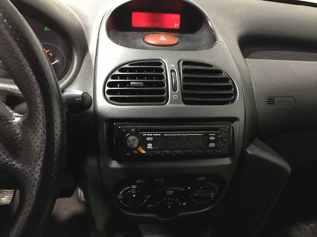 Peugeot - 206 - 1.6-16v xs - 71-jg-vp - afbeelding 4 van  21