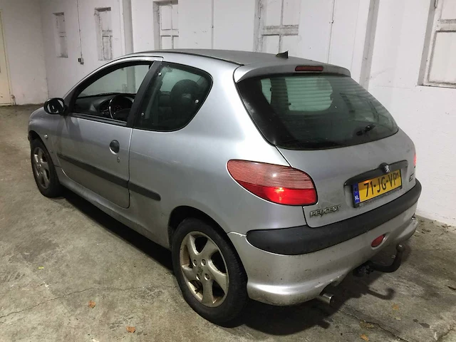 Peugeot - 206 - 1.6-16v xs - 71-jg-vp - afbeelding 15 van  21