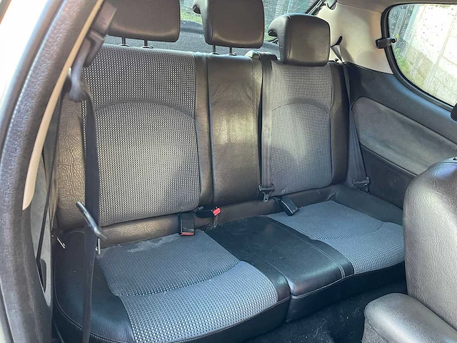 Peugeot - 206 - 2.0-16v gti - personenauto - afbeelding 4 van  18