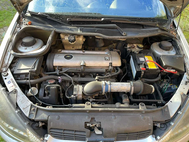 Peugeot - 206 - 2.0-16v gti - personenauto - afbeelding 7 van  18