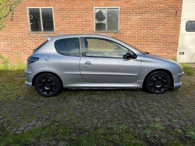 Peugeot - 206 - 2.0-16v gti - personenauto - afbeelding 13 van  18