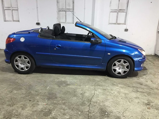 Peugeot - 206 cc - 1.6-16v - 1-xfn-11 - afbeelding 6 van  24