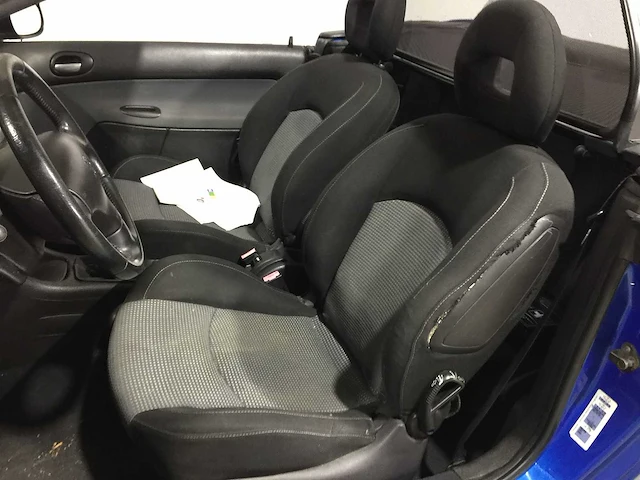 Peugeot - 206 cc - 1.6-16v - 1-xfn-11 - afbeelding 13 van  24