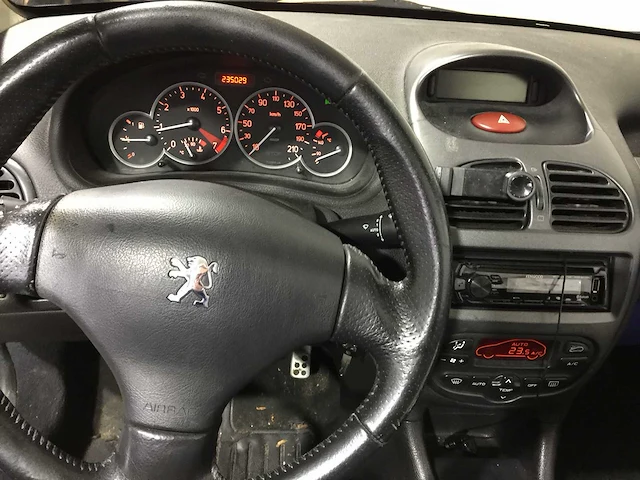 Peugeot - 206 cc - 1.6-16v - 14-lps-2 - afbeelding 7 van  21