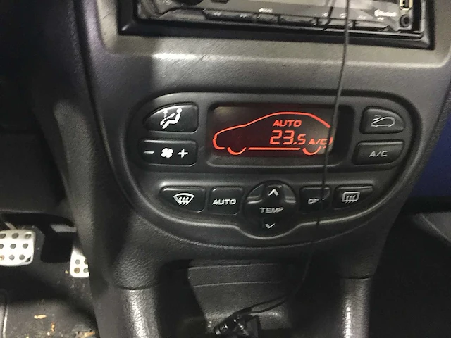 Peugeot - 206 cc - 1.6-16v - 14-lps-2 - afbeelding 11 van  21