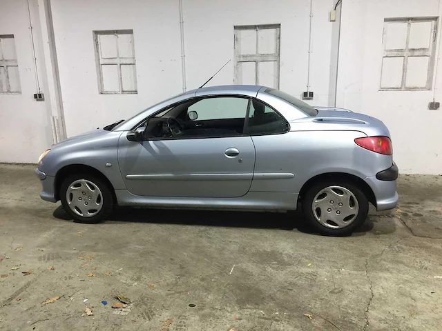 Peugeot - 206 cc - 1.6-16v - 14-lps-2 - afbeelding 12 van  21