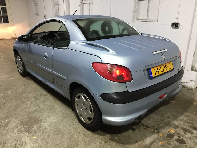 Peugeot - 206 cc - 1.6-16v - 14-lps-2 - afbeelding 15 van  21