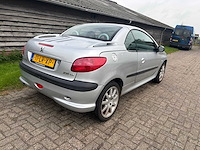 Peugeot - 206 cc - 1.6-16v premium - car - 2003 - afbeelding 13 van  24