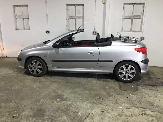 Peugeot - 206 cc - 2.0-16v - 13-jb-nl - afbeelding 12 van  23