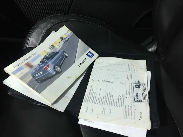 Peugeot - 206 cc - 2.0-16v griffe - 95-sp-lr - afbeelding 9 van  17