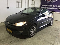 Peugeot - 206 cc - 2.0-16v griffe - 95-sp-lr - afbeelding 1 van  17