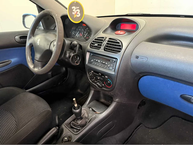 Peugeot - 206 cc - personenauto - 2002 - afbeelding 4 van  26