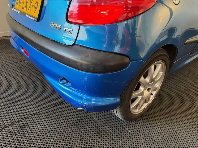 Peugeot - 206 cc - personenauto - 2002 - afbeelding 9 van  26