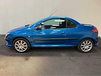Peugeot - 206 cc - personenauto - 2002 - afbeelding 20 van  26