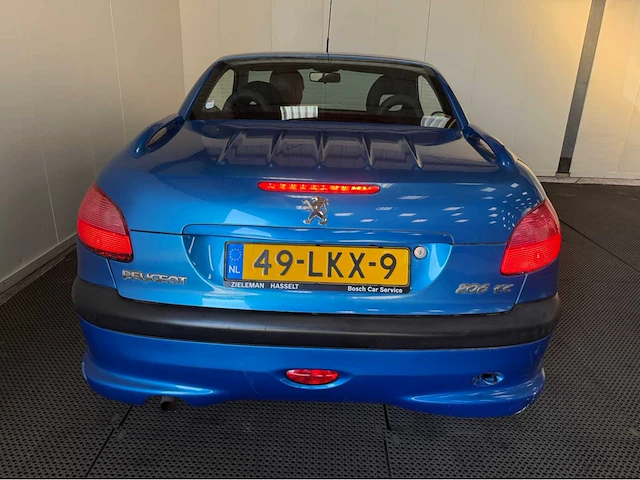 Peugeot - 206 cc - personenauto - 2002 - afbeelding 24 van  26