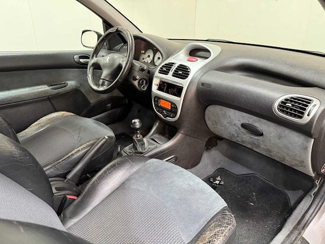 Peugeot - 206 gt - grand tourisme - personenauto - 1999 - afbeelding 5 van  26