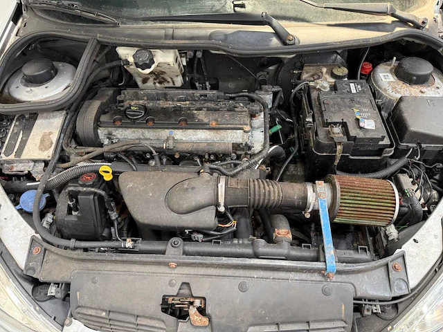 Peugeot - 206 gt - grand tourisme - personenauto - 1999 - afbeelding 13 van  26