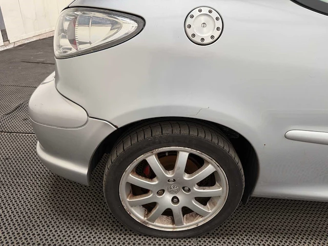 Peugeot - 206 gt - grand tourisme - personenauto - 1999 - afbeelding 18 van  26