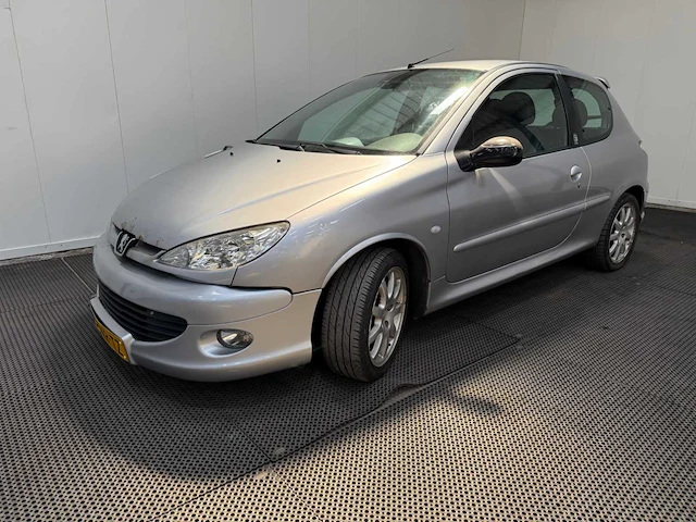 Peugeot - 206 gt - grand tourisme - personenauto - 1999 - afbeelding 12 van  26