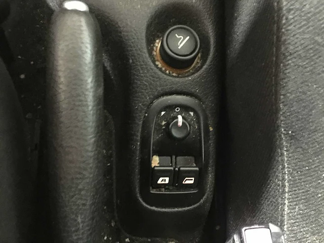 Peugeot - 206 sw - 1.4-16v xs -export kenteken. (89-rf-fj) - afbeelding 7 van  23