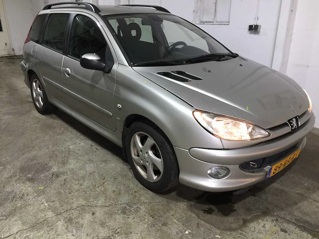 Peugeot - 206 sw - 1.4-16v xs -export kenteken. (89-rf-fj) - afbeelding 21 van  23