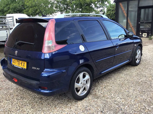 Peugeot - 206 sw - 1.6-16v air-line 3 - personenauto - afbeelding 12 van  18