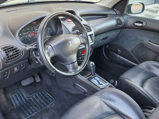 Peugeot - 206 sw - 1.6-16v xs - 28-lg-px - 2003 - nap - afbeelding 2 van  21