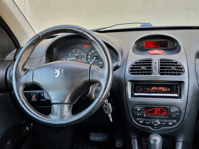 Peugeot - 206 sw - 1.6-16v xs - 28-lg-px - 2003 - nap - afbeelding 3 van  21