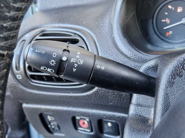 Peugeot - 206 sw - 1.6-16v xs - 28-lg-px - 2003 - nap - afbeelding 5 van  21
