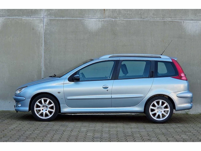Peugeot - 206 sw - 1.6-16v xs - 28-lg-px - 2003 - nap - afbeelding 12 van  21