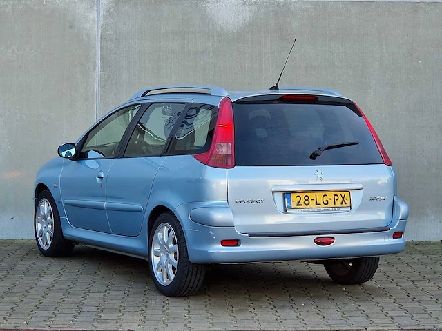 Peugeot - 206 sw - 1.6-16v xs - 28-lg-px - 2003 - nap - afbeelding 15 van  21