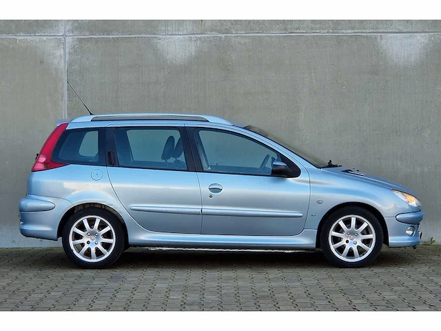 Peugeot - 206 sw - 1.6-16v xs - 28-lg-px - 2003 - nap - afbeelding 18 van  21