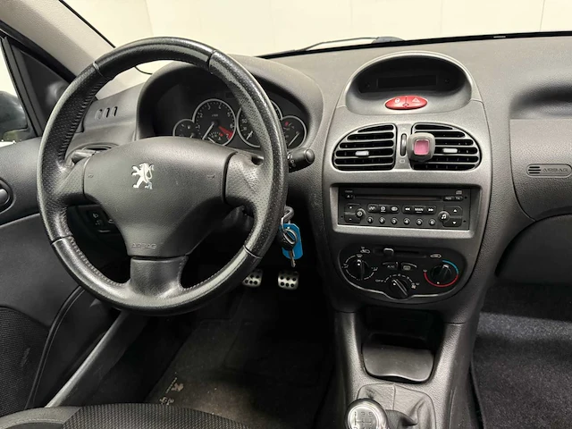 Peugeot - 206 sw - personenauto - 2006 - afbeelding 4 van  28