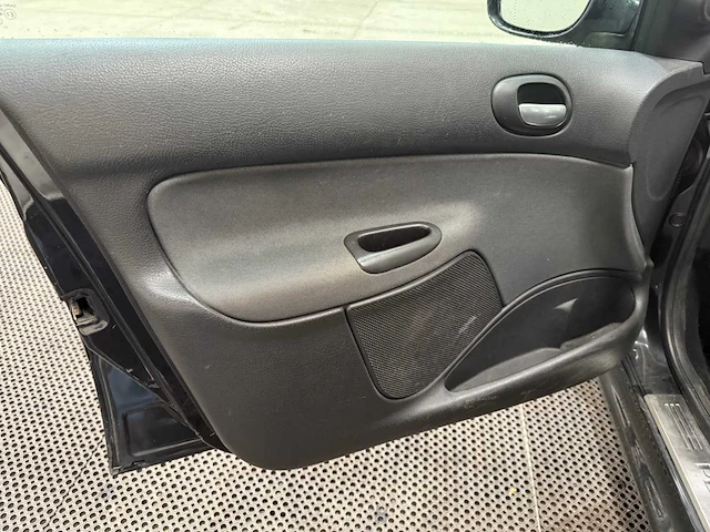 Peugeot - 206 sw - personenauto - 2006 - afbeelding 15 van  28