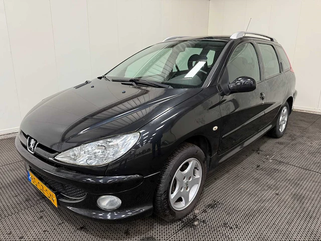Peugeot - 206 sw - personenauto - 2006 - afbeelding 22 van  28