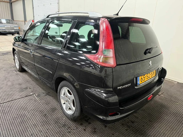 Peugeot - 206 sw - personenauto - 2006 - afbeelding 25 van  28