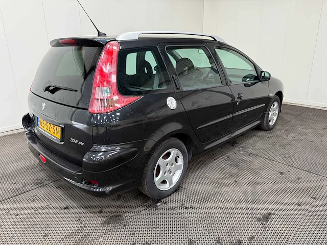 Peugeot - 206 sw - personenauto - 2006 - afbeelding 28 van  28