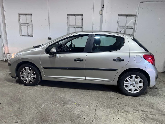 Peugeot - 207 - 1.4-16v xr - 91-tg-pv - afbeelding 10 van  17