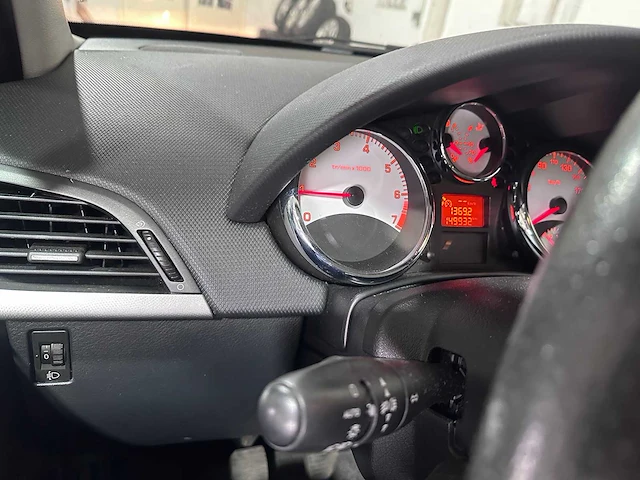 Peugeot - 207 - 1.6 vti xs - 62-jxj-5 - afbeelding 5 van  21