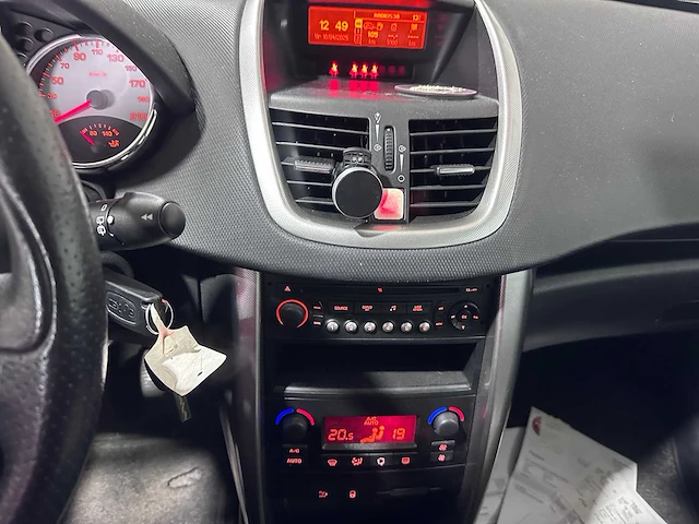 Peugeot - 207 - 1.6 vti xs - 62-jxj-5 - afbeelding 6 van  21