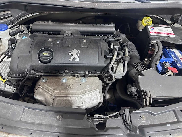 Peugeot - 207 - 1.6 vti xs - 62-jxj-5 - afbeelding 10 van  21