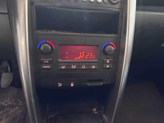 Peugeot - 207 - 1.6 vti xs - jf-015-d - afbeelding 6 van  19
