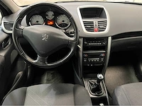 Peugeot - 207 - personenauto - 2009 - afbeelding 3 van  27