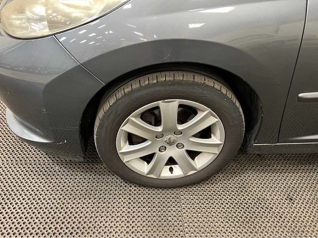 Peugeot - 207 - personenauto - 2009 - afbeelding 11 van  27